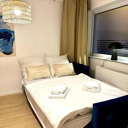 Stylisches 2-Zimmer Ambient Apartment In Alsternaehe Mit Kingsize-Bett & Schlafsofa Hamburg Luaran gambar
